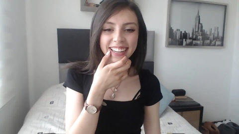 Cute Alice shaking her sweet ass